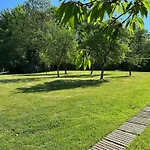 Les Du Chateau De Bellaire Nyaraló *