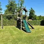 Les Du Chateau De Bellaire