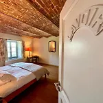 Les Du Chateau De Bellaire *