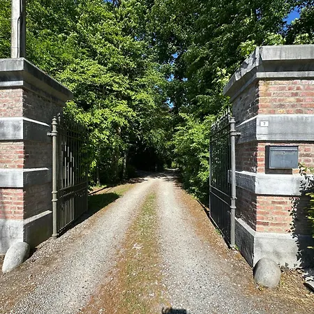 Les Du Chateau De Bellaire *